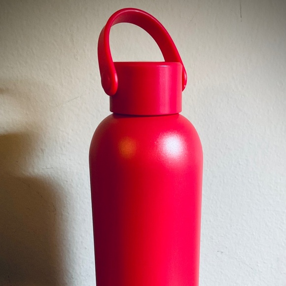 Kate Spade Water Bottle - Picture 4 of 4